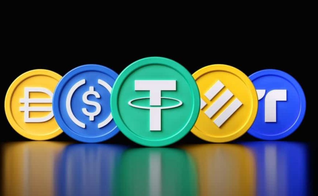 تفاوت توکن های (Yield-bearing) با استیبل کوین های معمول چیست؟