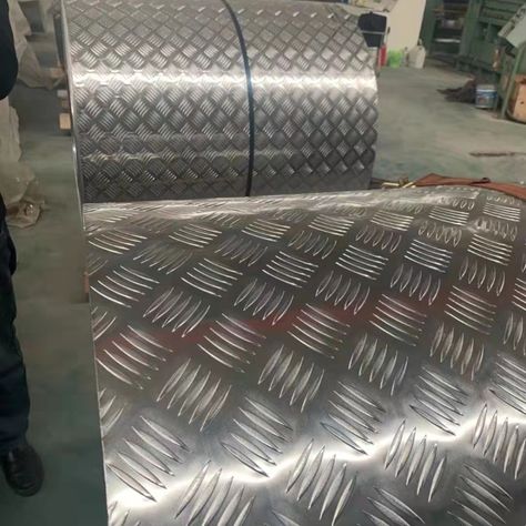 ورق استیل آجدار آرسیس فولاد آسمان